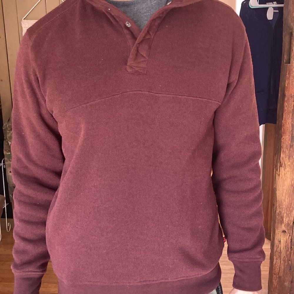Woolrich mens burgundy 1/4 button pullover sweater medium